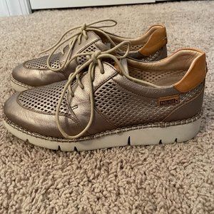 Pikolinos Women's Metallic Oxford- Size 37/6.5